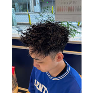 スパイキーパーマ