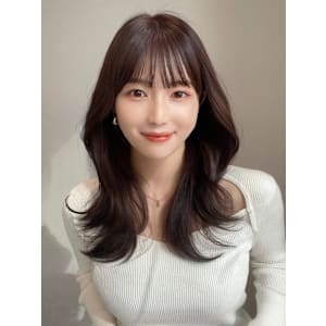 暗髪でも出せるこなれ感フェイスレイヤー×ナチュラルセミロング - AFLOAT/L 錦糸町【アフロートエル】【アフロートエル キンシチョウ】掲載中