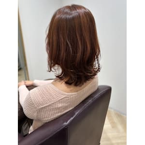 ウルフカット ブラウンベージュ 外ハネ ウルフレイヤー