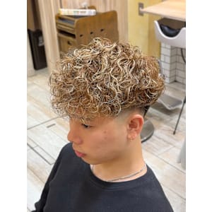 スペインカール　ハイライト　ブラウンカラー　海外風