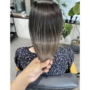 Emu(エミュー)×スタイル