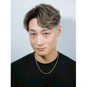 ハイトーンフェザー - ヒロ銀座ヘアーサロン 新橋 銀座口店【ヒロギンザヘアーサロンシンバシギンザグチテン】掲載中