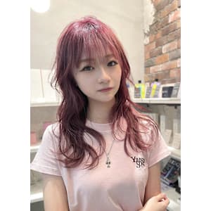 ピンクヘア/レイヤー/セミロング
