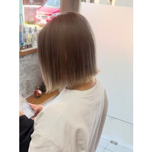 BLUE&Co. 八尾美容室×スタイル