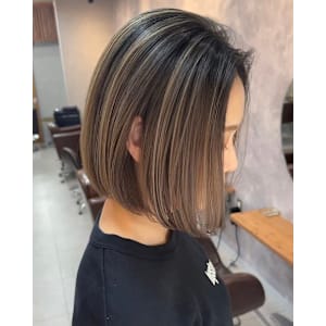 BLUE&Co. 八尾美容室×スタイル