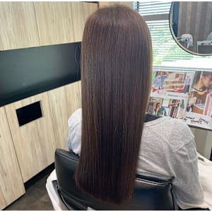 髪質改善シルクストレート　ロング - sees【シーズ】掲載中