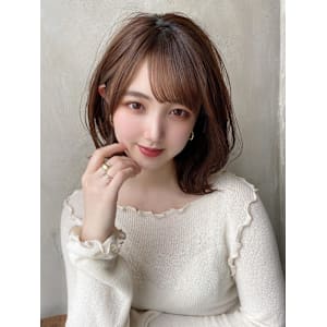 前下がりショートボブで絶壁解消！小顔に見えるひし形シルエット - AFLOAT/L 錦糸町【アフロートエル】【アフロートエル キンシチョウ】掲載中