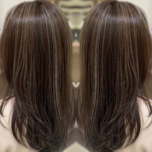 ハイライトがアクセント★セミロングレイヤースタイル