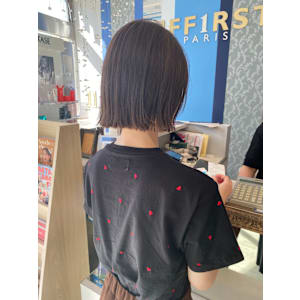 切りっぱなしボブ/グレージュ