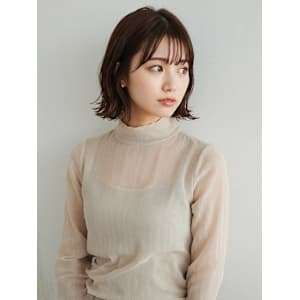 シースルーバング 外ハネボブ アッシュベージュカラー 透明感