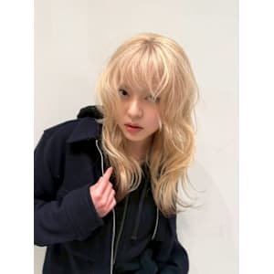 ミルクティー　デザインカラー　ハイトーン　表参道/原宿 - Null 表参道本店 デザインカラー/ダブルカラー【ヌル】掲載中