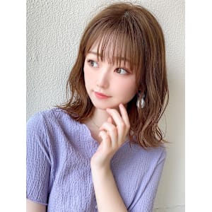 30代40代人気！後れ毛がかわいいくびれヘアシャギーレイヤー