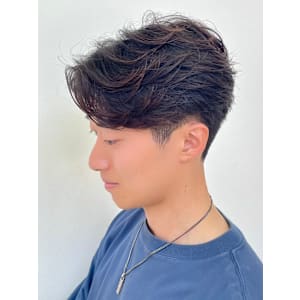 第一印象で差がつく！エアリー系フェザーパーマ