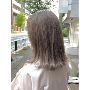 大人透明感ベージュカラー