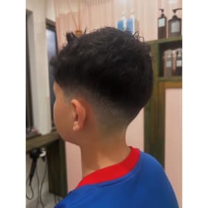 キッズカット(小学生) - Supreme【シュプリーム】掲載中