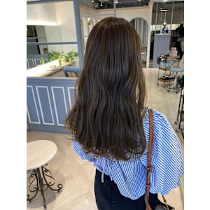 くすみオリーブベージュ赤羽美容院おすすめトレンドカラー