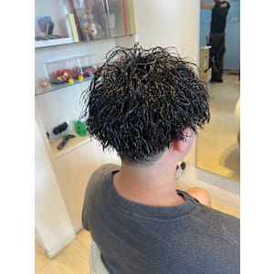 ツイストスパイラル/メンズパーマ/メンズカット/縦落ち