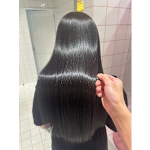 Lond luce髪質改善縮毛矯正