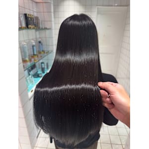 Lond luce髪質改善縮毛矯正