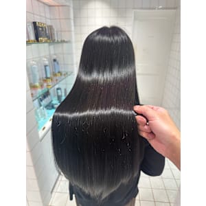 Lond luce髪質改善縮毛矯正