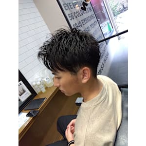 ショート【SHIFT】