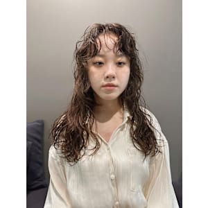 【田中結】ロングウェーブパーマ - NERO FUTAKOTAMAGAWA【ネロ フタコタマガワ】掲載中