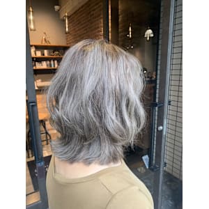 ブリーチ有りグレージュカラー♪ - 半個室型美容室 Sourire 博多店【ハンコシツガタビヨウシツスーリールハカタテン】掲載中