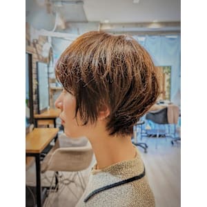 大人カジュアルなニュアンスショート - MANOHARU【マノハル】掲載中