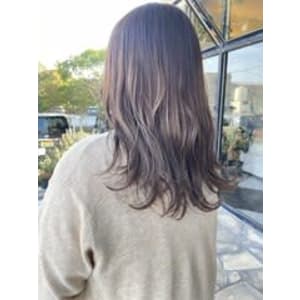 透明感ベージュ