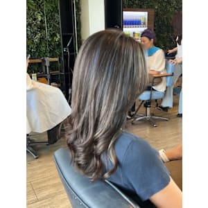 アッシュベージュ×ハイライト - independence【インデペンデンス】掲載中