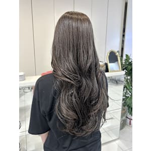 艶髪アッシュグレージュ