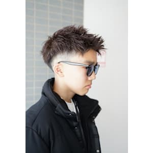 シルバーメッシュ／フェード／平塚美容室 - Muse by KENJE【ミューズバイケンジ】掲載中