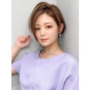 30代40代に人気の大人かわいい前髪ありのくびれショート