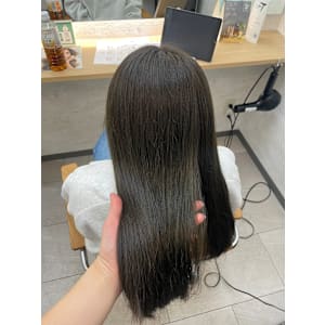 オリーブカラー