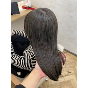 グレージュカラー