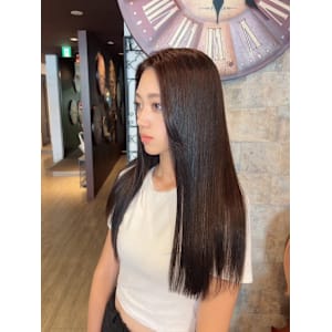 透明感暗髪×髪質改善トリートメントで艶髪