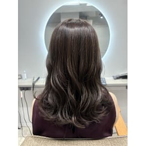 サンドベージュ