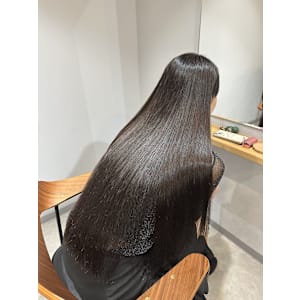 圧倒的なツヤ！髪質改善ストレート