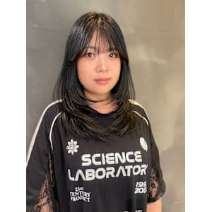 ダークグレージュ×レイヤーカット - CLEO hair fika【クレオヘアフィーカ】掲載中