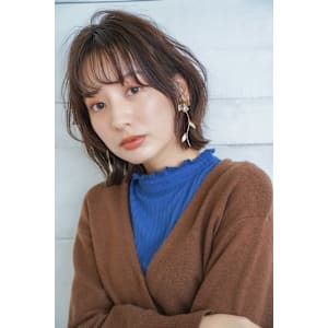 韓国風くびれミディ