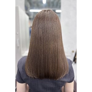 12トーンの艶オリーブカラー