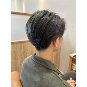 オリーブベージュ - 半個室型美容室 Sourire 伊都店【ハンコシツガタビヨウシツスーリールイトテン】掲載中