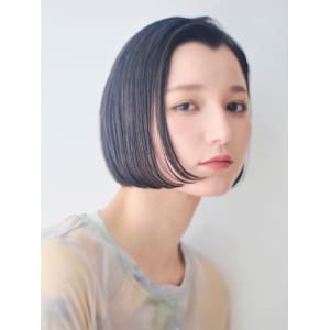 お手入れ簡単こなれ感のある大人可愛いボブ/白髪ぼかし