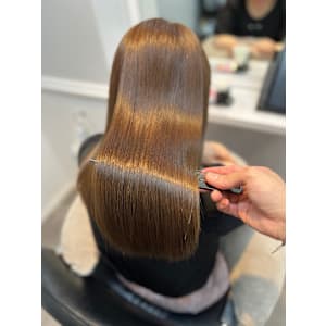 WISTERIA PLUS1 銀座一丁目×スタイル