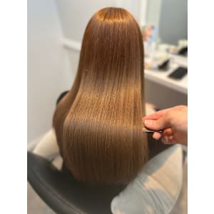 WISTERIA PLUS1 銀座一丁目×スタイル