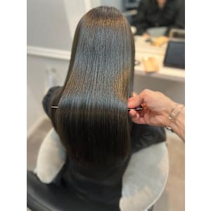 WISTERIA PLUS1 銀座一丁目×スタイル