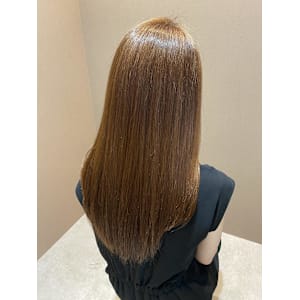 癖＋パーマを艶やかな髪に - 半個室型美容室 Sourire 小倉店【ハンコシツガタビヨウシツ スーリール コクラテン】掲載中