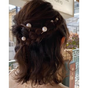 ハーフアップスタイル