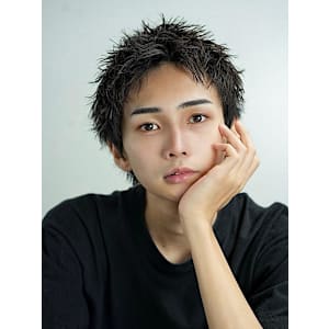 ツイストスパイキーショート