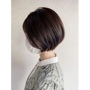 ナチュラルショートボブ